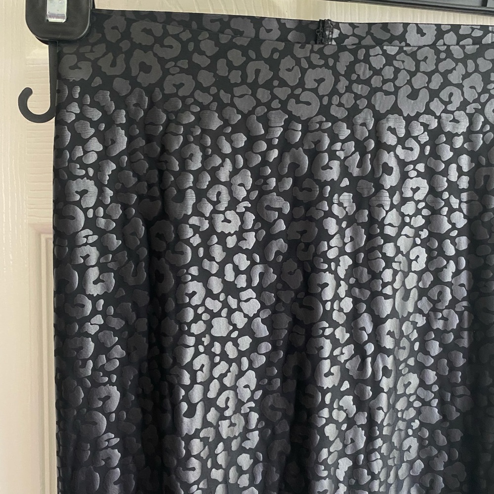 HUE Black Bodycon Leggings Cheetah Print NWT